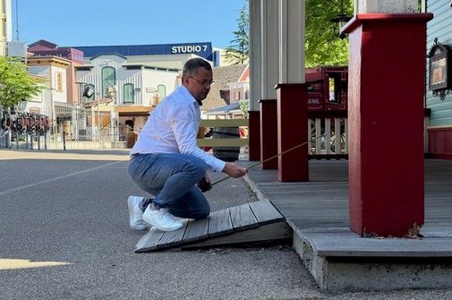 Reisen für alle Freizeitpark-Erlebnis.de Michael Töller vermisst eine Rampe